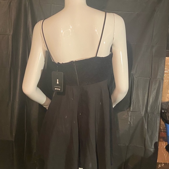 Black Skater  Dress size Large. - Picture 2 of 4